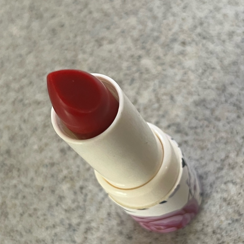 New B-good lipstick in Rose Red